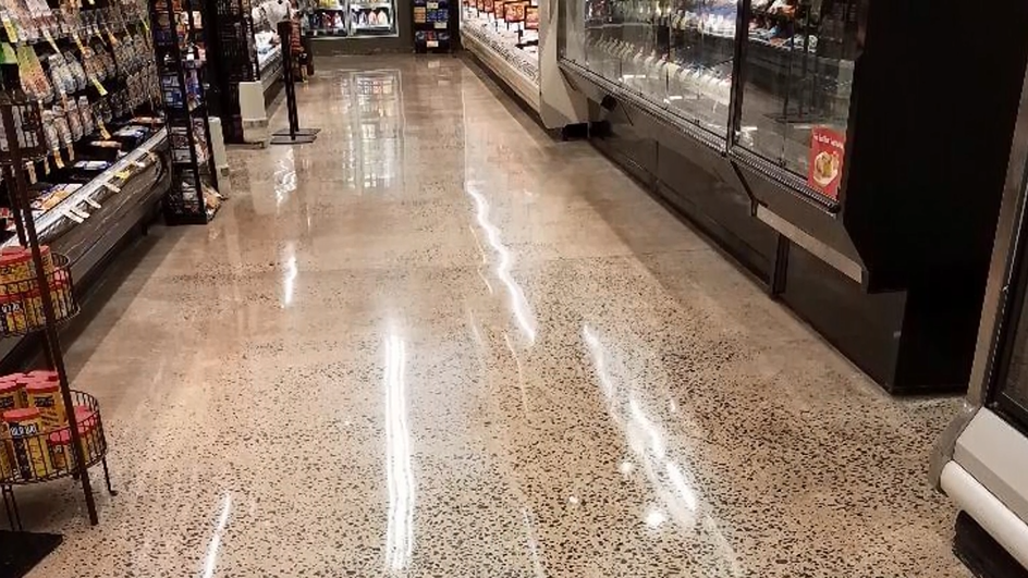 什么样的地坪材料不怕水呢？